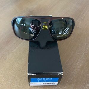 Vonzipper  sunglasses